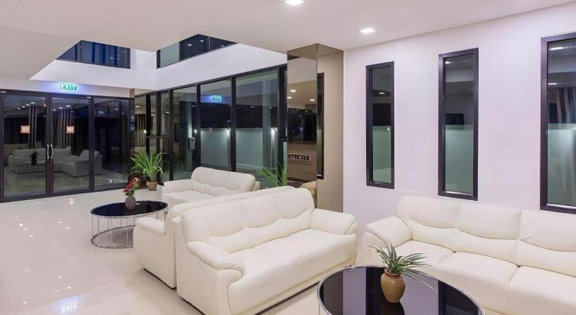 B2 Phitsanulok Boutique & Budget Hotel Exterior foto